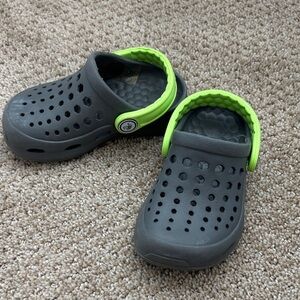 Kids' Gray and Green Water Shoes